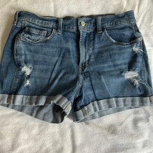 Old navy mid rise boyfriend shorts